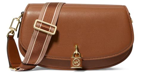 Michael kors messenger bag + FREE SHIPPING 